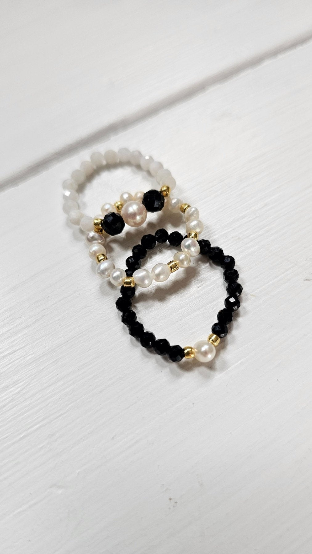 Earth & Light Elastic Ring - Black Tourmaline & Pearl - BellishEarth & Light Elastic Ring - Black Tourmaline & Pearl