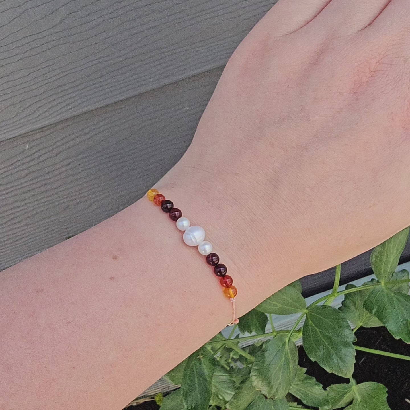 Handmade Baltic amber and pearl bracelet for women – calming energy
Emotional balance bracelet – natural gemstones & sterling silver
Gift-ready amber & pearl bracelet for her – made in Ireland
Feminine healing bracelet with pearls and amber – adjustable cord

